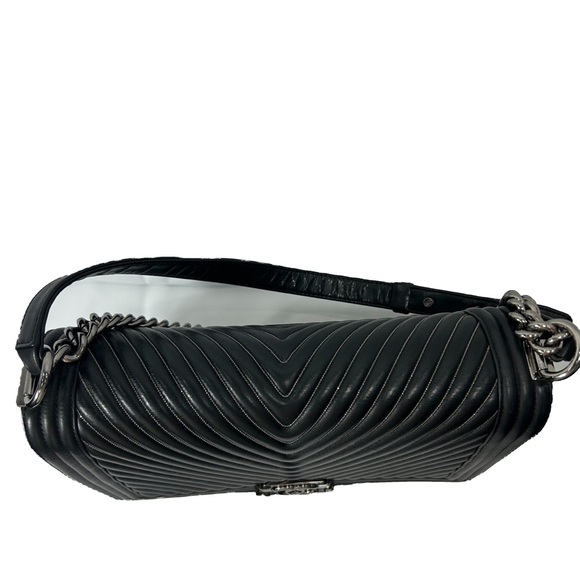 Chanel Chevron Boy Bag - Picture 3 of 8